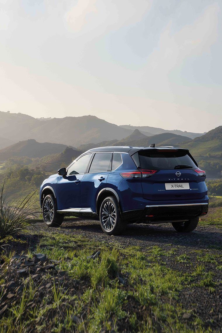 X-TRAIL
